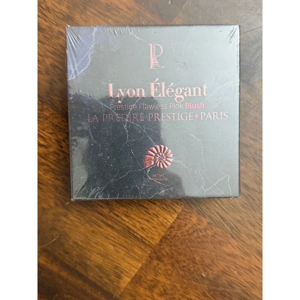 La‎ Predire Prestige Paris Lyon Elegant Prestige Flawless Pink Blush 4.25g New
